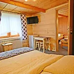 Gościnne Pod Limbami * Małe Ciche