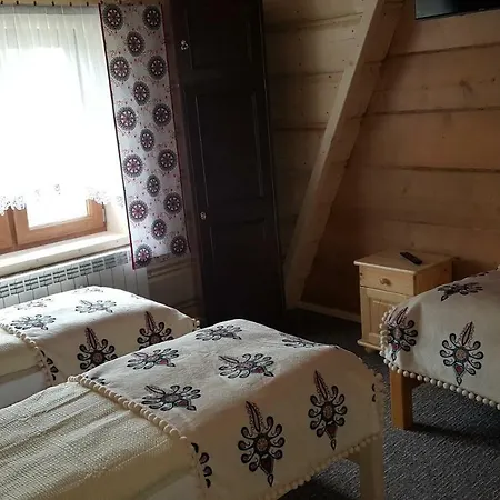Homestay Goscinne Pod Limbami Ciche Male