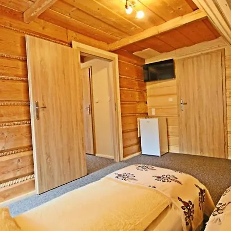 Goscinne Pod Limbami Privat bolig *